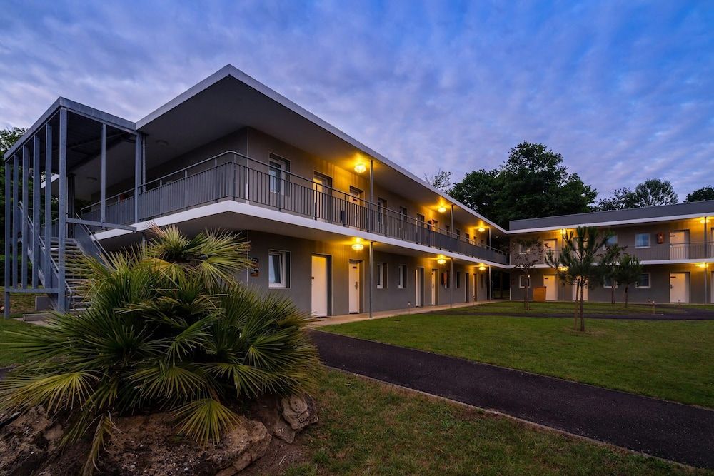 Sure Hotel by Best Western Mont-de-Marsan 3 estrelas em Saint-Pierre-du-Mont