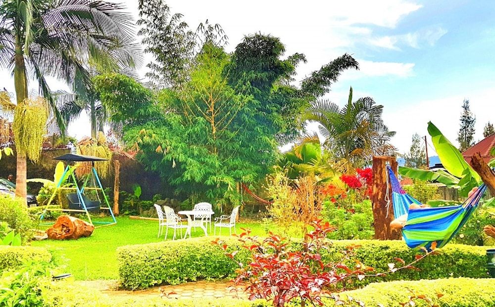 Yambi Guesthouse 1