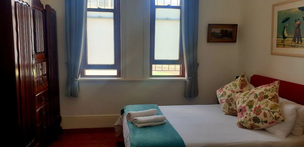 Kelkiewyn Guesthouse Caledon 3