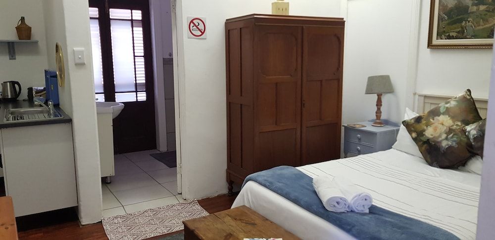 Kelkiewyn Guesthouse Caledon 2