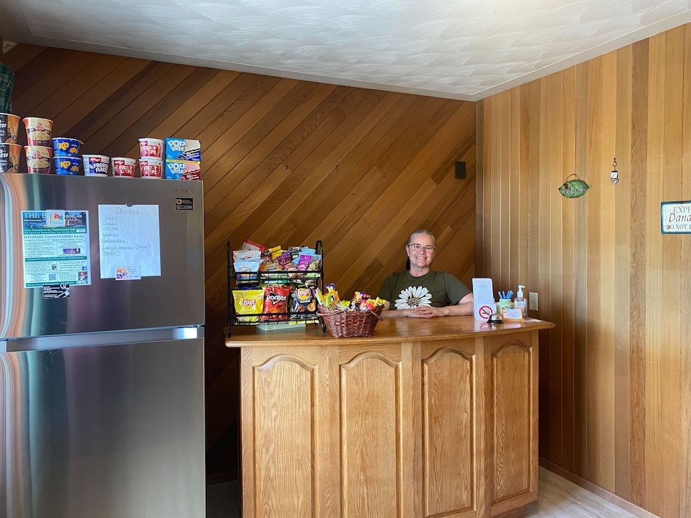 Kelly's View Motel 2