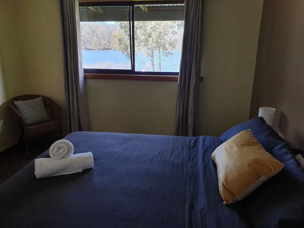 Lake Yalleena Nature Retreat 2