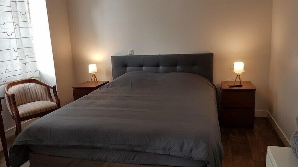 Hotel au Pigeon Blanc -1 estrelas em Andouillé