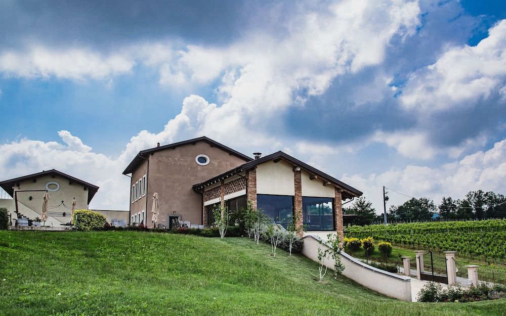 Prime Alture Wine Resort 5 estrelas em Casteggio