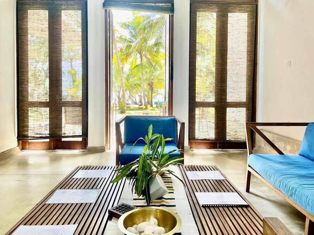 Isana Beach House 2