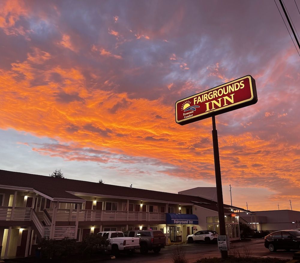 Fairground Inn 3 estrelas em Monroe