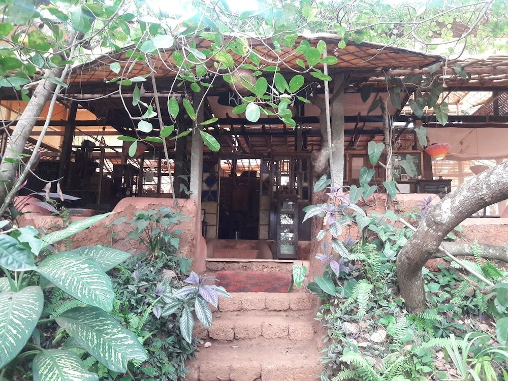 Khaama Kethna Wellbeing Retreat Centre 2