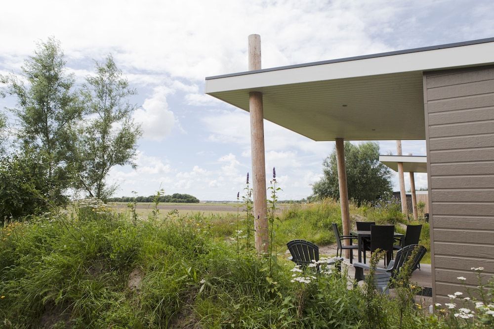 Strand 49 Camping Glamping -1 estrelas em Sint Maartensvlotbrug