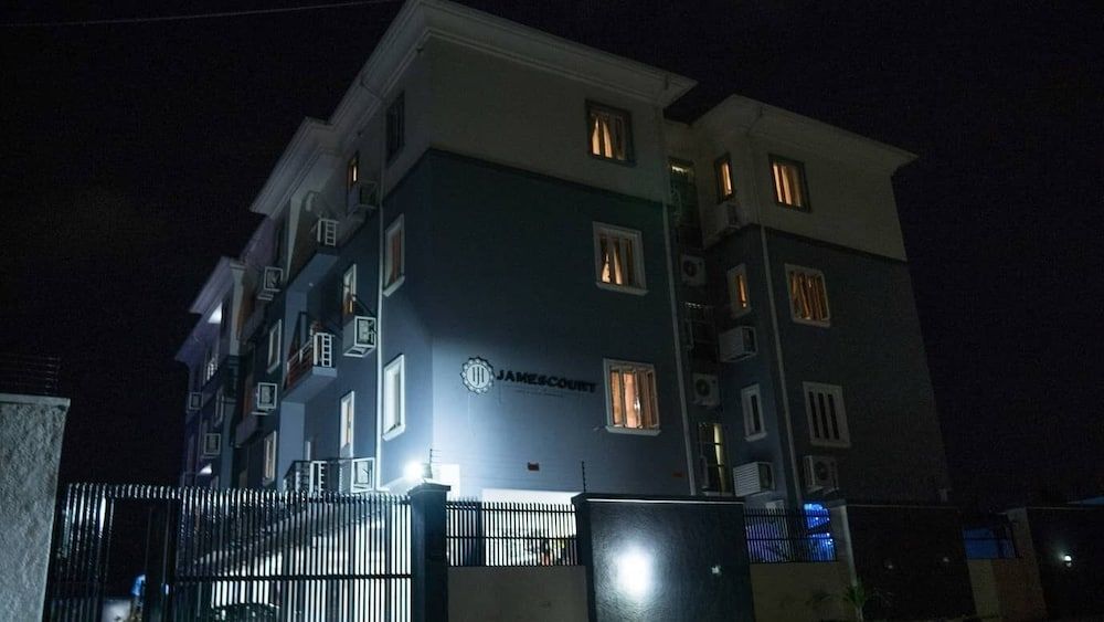 Jamescourt Luxury Apartments 4 estrelas em Lekki