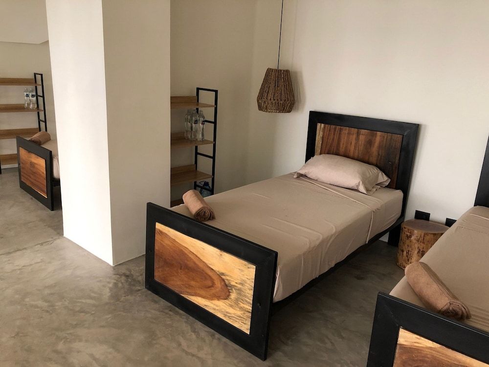 Laola Surf Camp El Sunzal 2