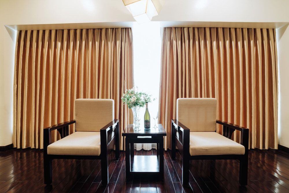 White Palace Thai Binh Hotel 1 2