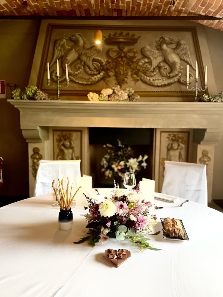 Il Castello Di Bubbio Hotel & Restaurant 3 estrelas em Bubbio