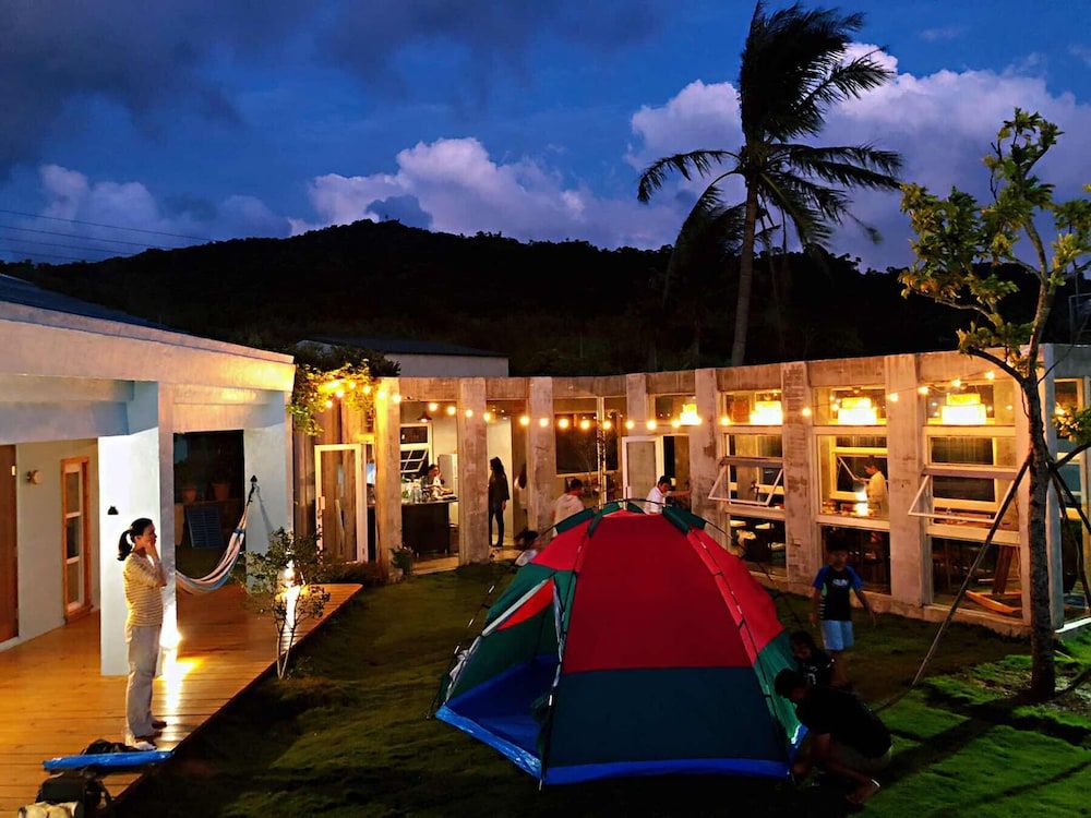 Mooning the Hill -1 estrelas em Manzhou