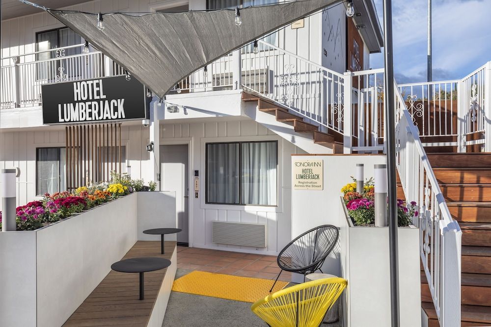 Hotel Lumberjack 3 estrelas em Sonora