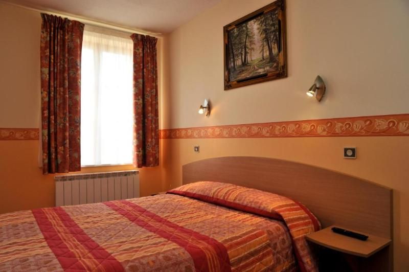 Logis Hotel Le Val De Vence 3