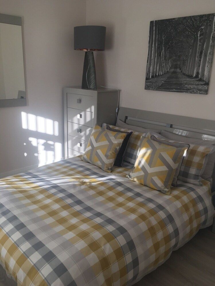 Rose Cottage Captivating 1-bed Cottage in Bangor 2