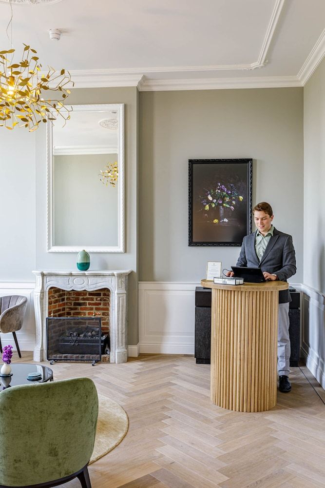 Hotel Flora Batava 2