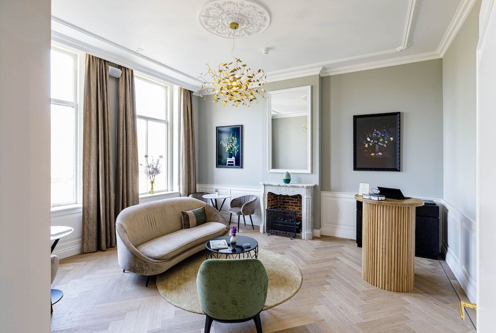 Hotel Flora Batava 3