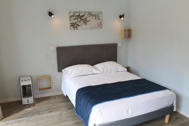 Logis Hotel Le Saint Clement 2