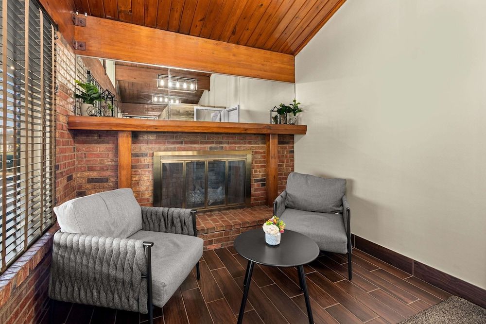 Rodeway Inn Dickson 2