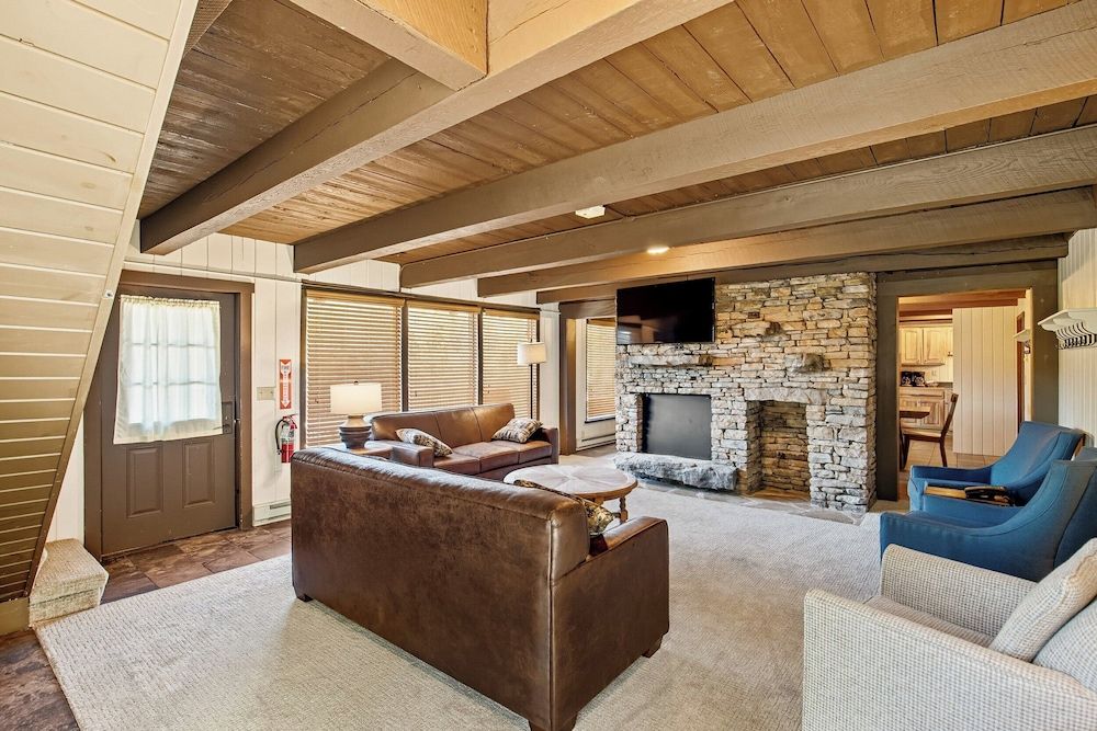 Seven Springs Resort -1 estrelas em Champion