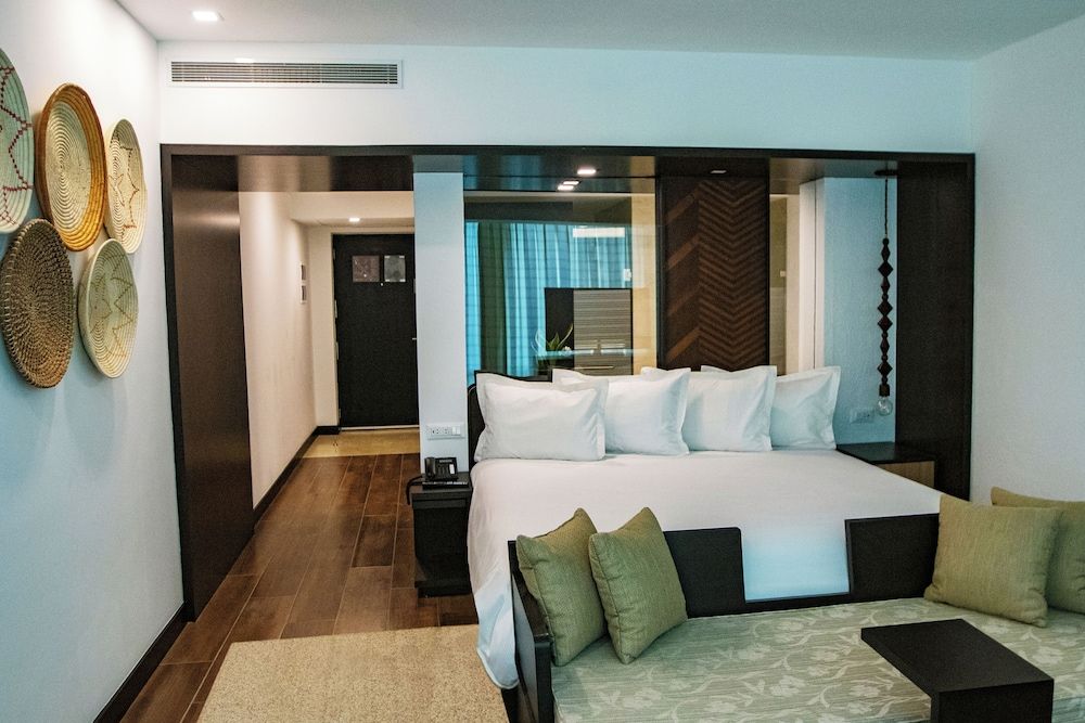 Eurobuilding Hotel & Suites 3