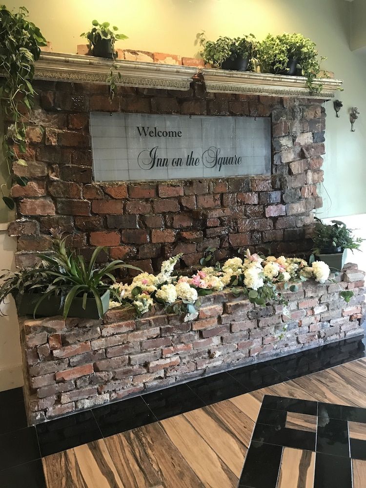 Inn on the Square, an Ascend Collection Hotel 2