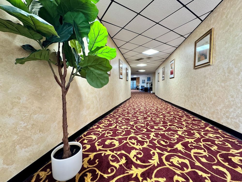 FairBridge Inn Express Hiawatha 2