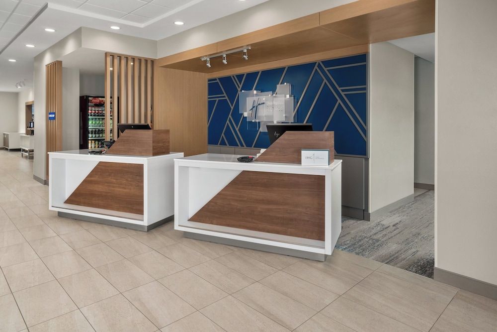 Holiday Inn Express Hattiesburg West Univ Area 2