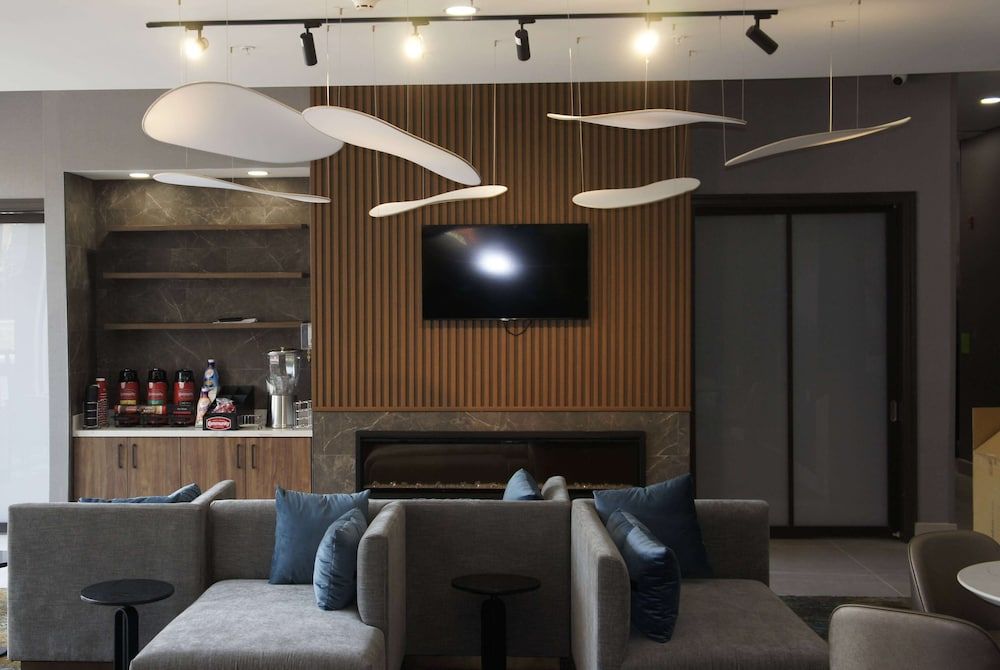 La Quinta Inn & Sui by Wyndham Manchstr/Arnold AFB 2