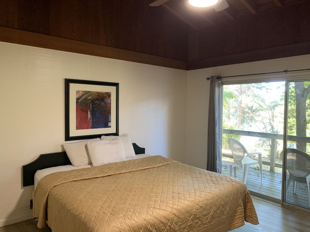 Alta Sierra Village Inn 3