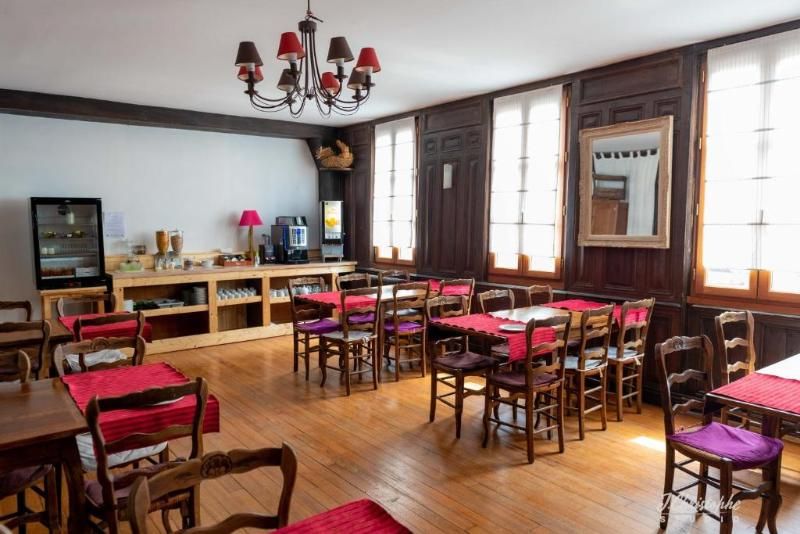 Logis Hotel La Corne D'abondance 3 étoiles à Bourgthéroulde