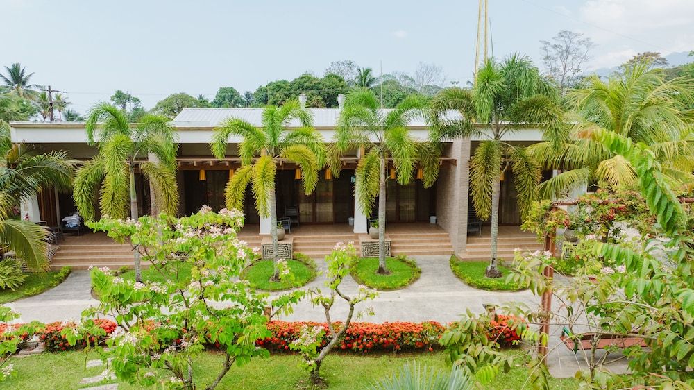 Paraiso Rainforest and Beach Hotel -1 étoiles à Omoa