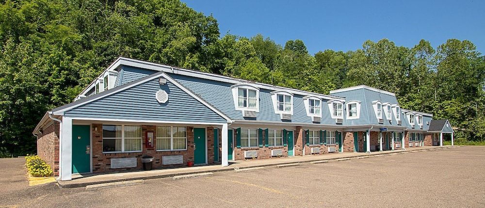 Country Squire Inn & Suites -1 estrelas em Coshocton