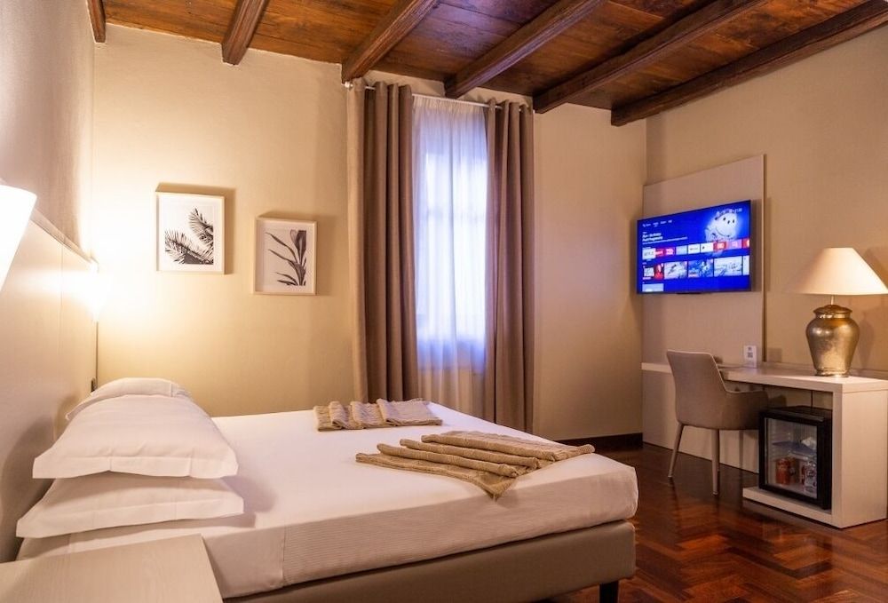 Hotel Boutique Antiche Mura 3