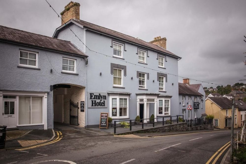 Emlyn Hotel 4 estrelas em Newcastle Emlyn