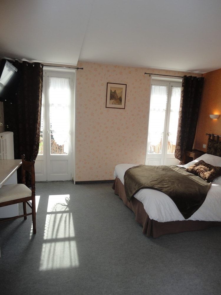 Hôtel Aux Armes d'Estaing 2