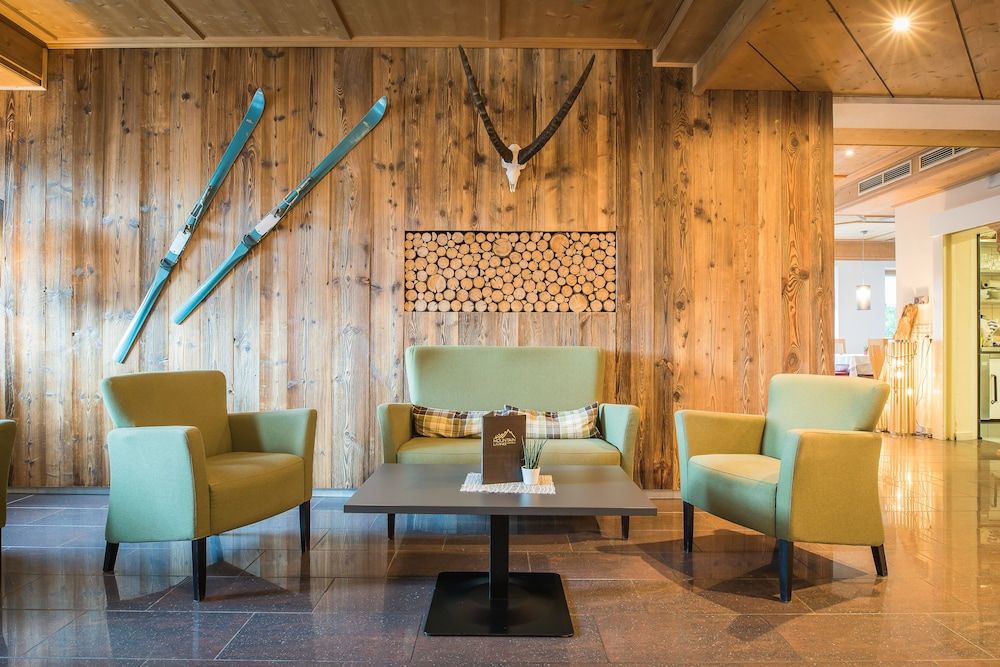 Mountain Living Apartments 2