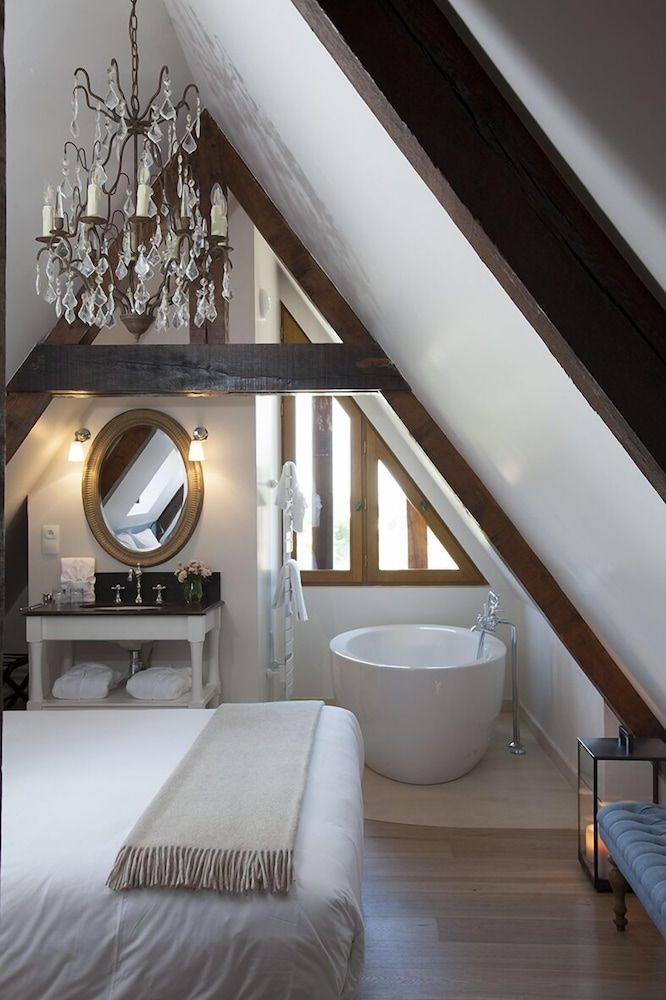 Manoir de Surville Hotel & Spa & Restaurant 3