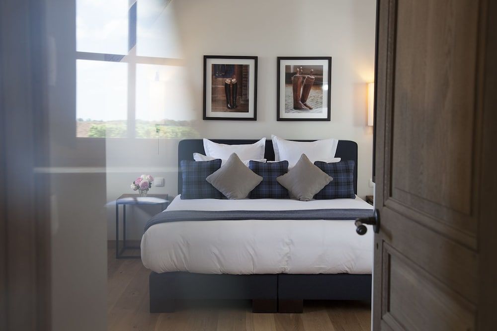 Manoir de Surville Hotel & Spa & Restaurant 2