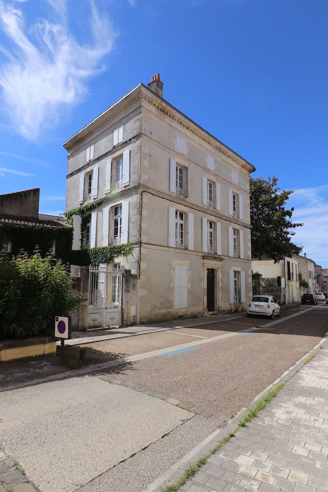 Le25 Parahotellerie -1 estrelas em Montbron