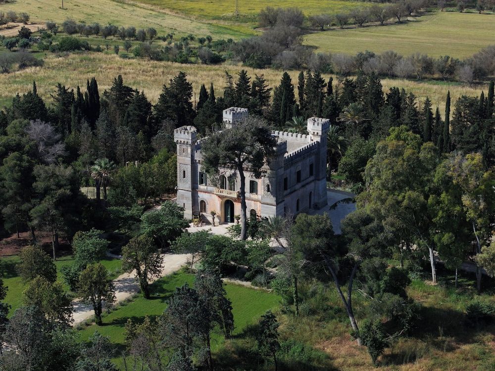 Castle Elvira - The Castle -1 estrelas em Trepuzzi