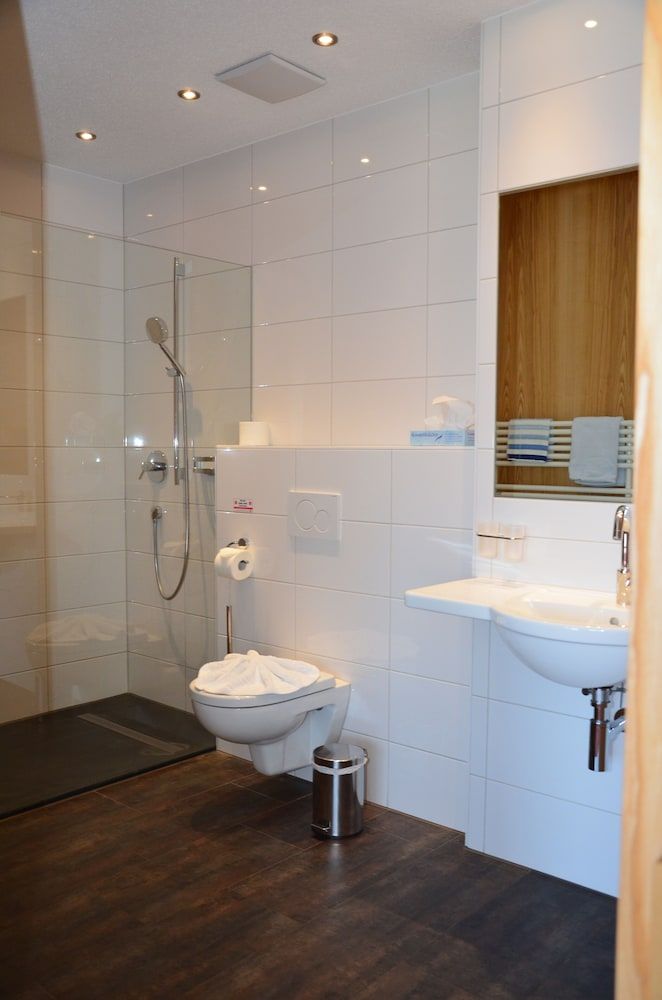 Hotel & Restaurant Der Hirschen 2