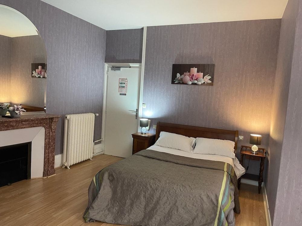 Hôtel le Beau Site la Poularde Restaurant -1 estrelas em Gien