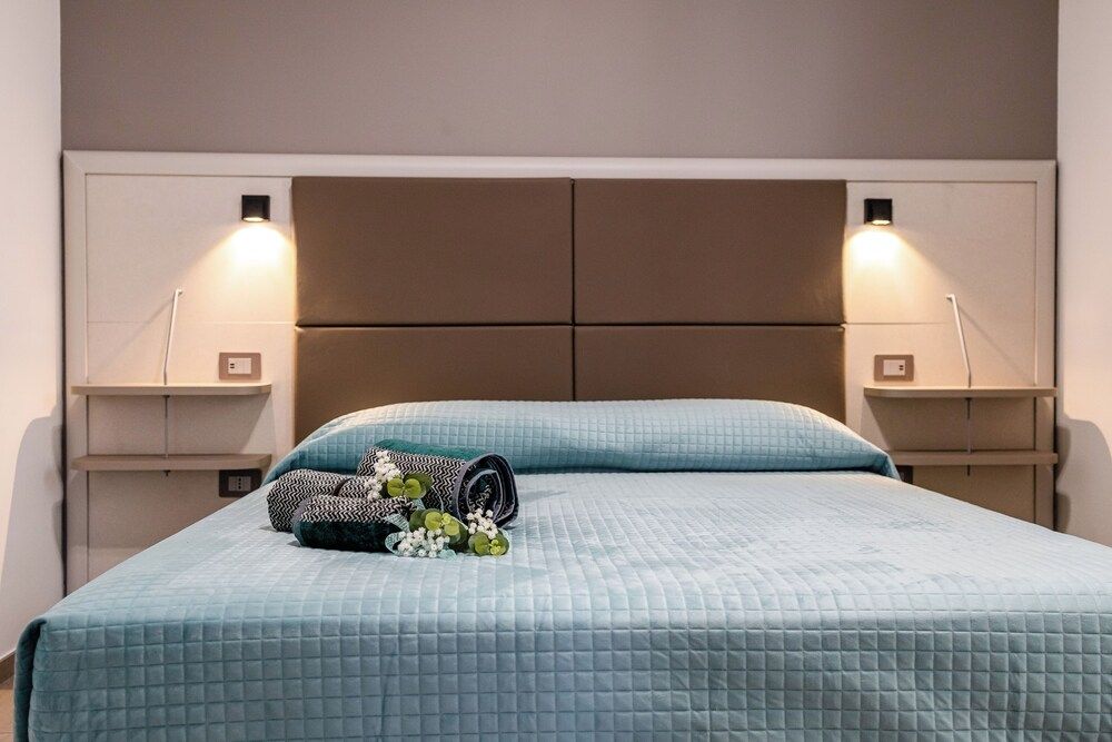 La Collina di Montegrappa - Suites with Heated Private Pool - Suites with Shared Pool 2