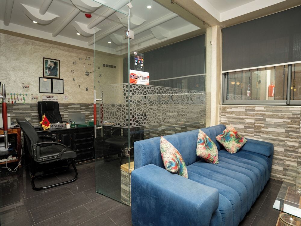 ZELLAKA hôtel & café 2