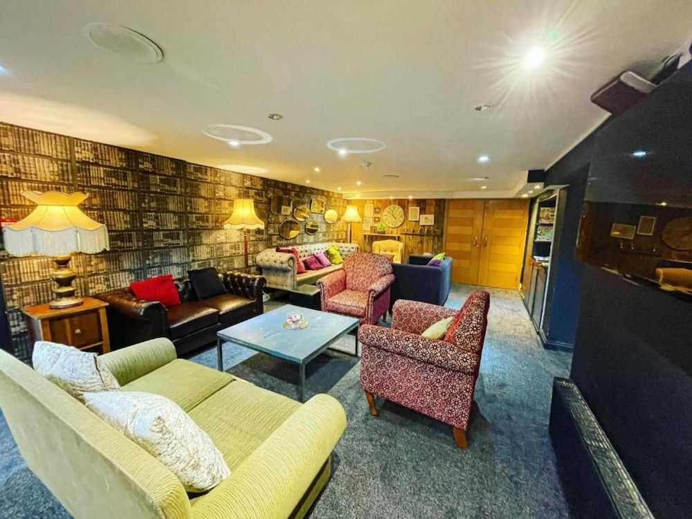 Dancenter Birmingham Airport Near Nec 2