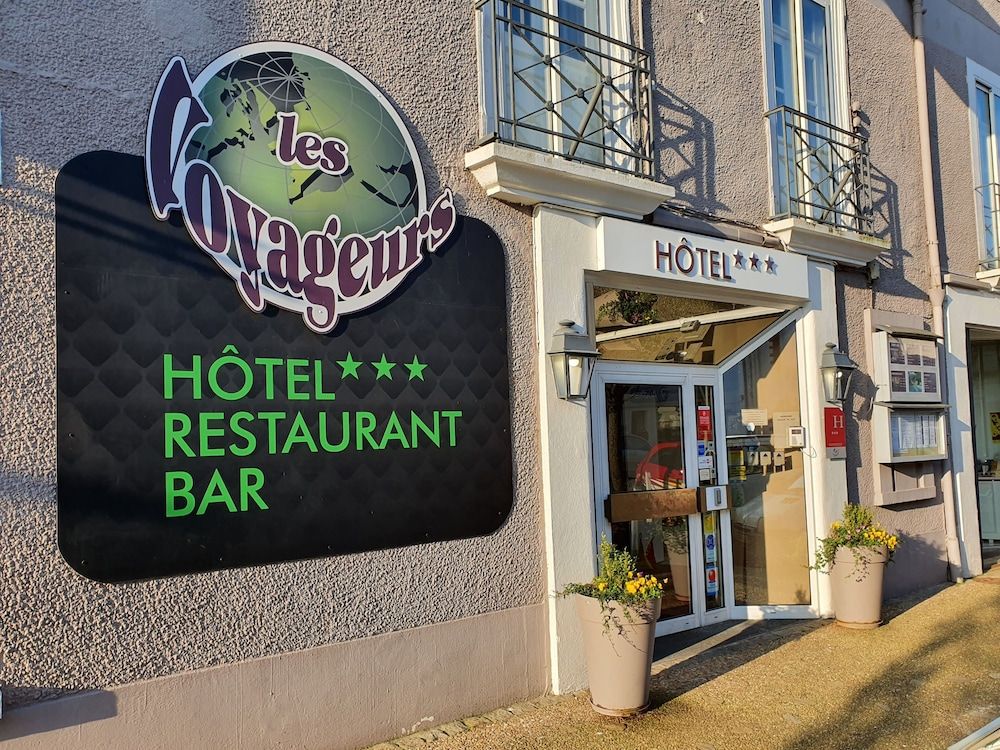 Hôtel restaurant bar les Voyageurs 3 estrelas em Montaigu-Vendée
