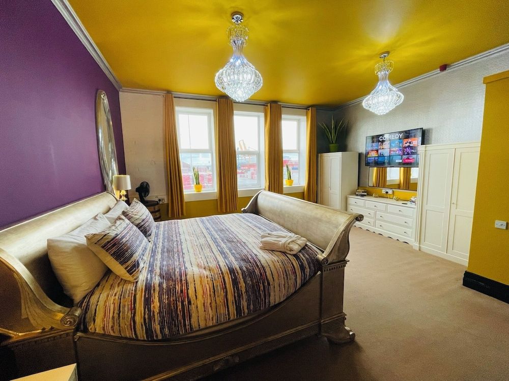 PHOENIX Apartments 2