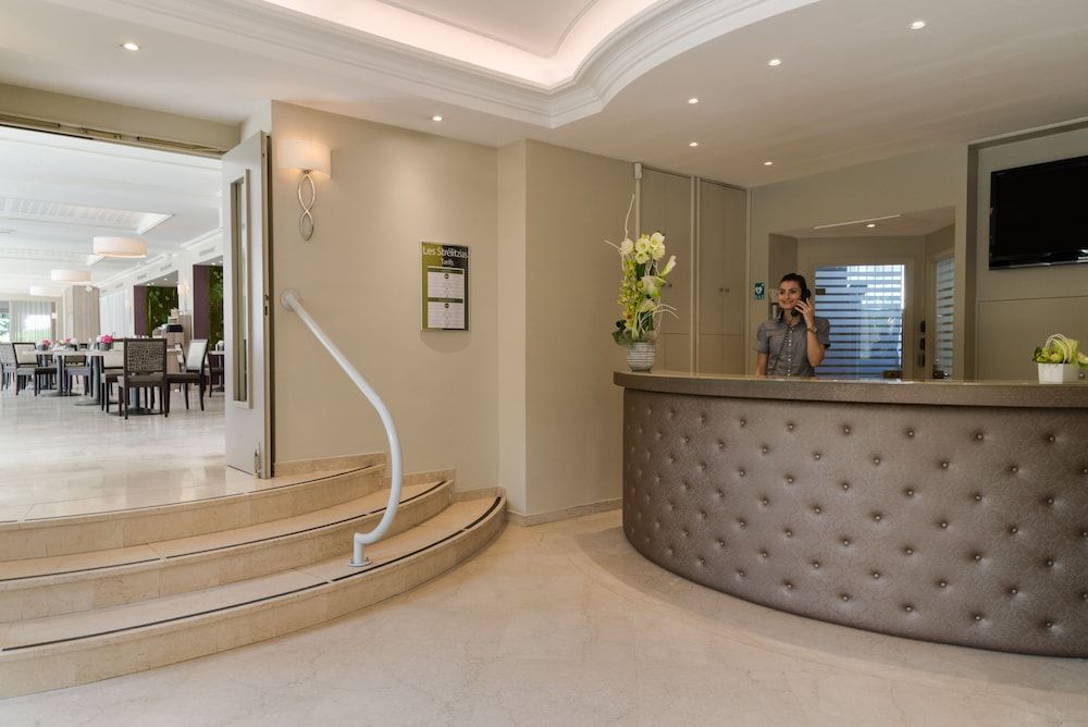 The Originals Boutique, Hôtel Les Strélitzias, Antibes Juan-Les-Pins 3